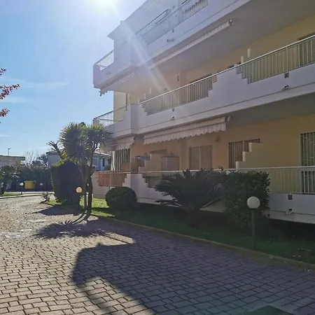 Il Piacere Apartment Pineto Exterior photo
